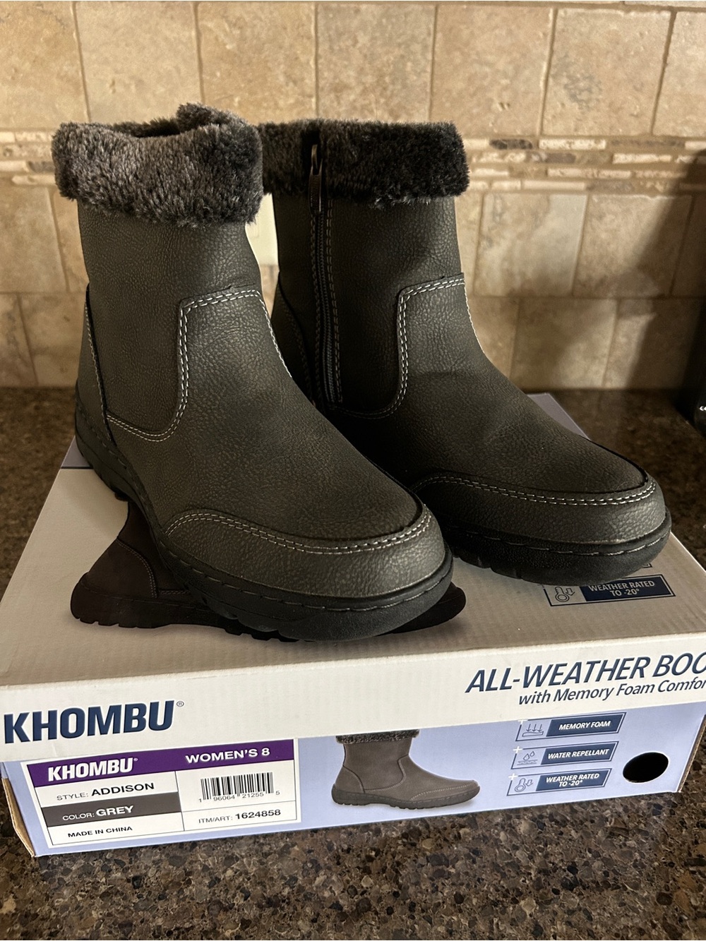 Khombu Addison Women's Grey Faux-Fur Ankle Boots size 8